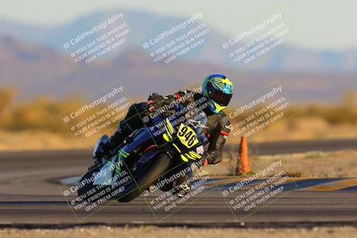 media/Jan-21-2023-CVMA (Sat) [[b9eef8ba1f]]/Race 12 Amateur Supersport Open/